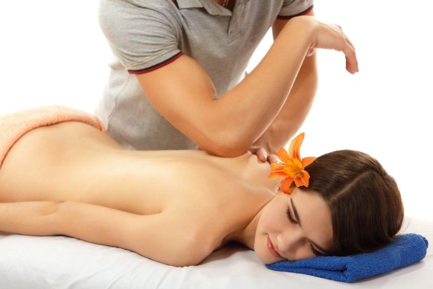 Lomi Lomi Massage spa treatment